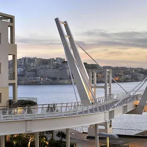 Seafront Lux Inc Pool, Upmarket Area Sliema